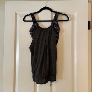 Lululemon tank top with built in bra - starry night Sz 4
